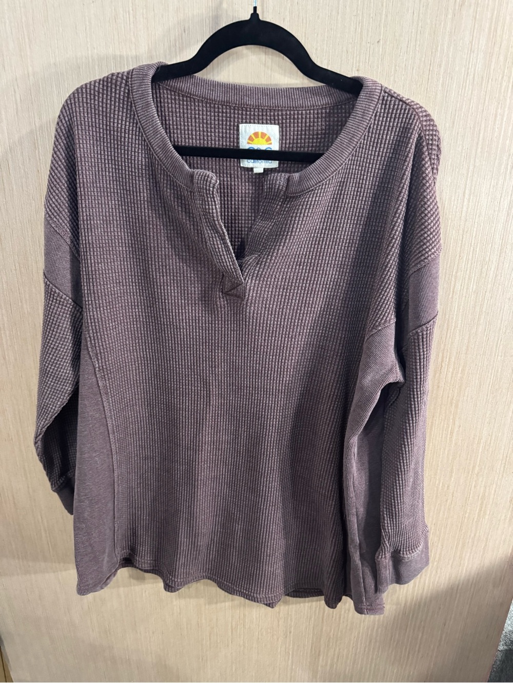 C&C California Women's Brown Waffle Knit Split V-Neck Top Size 1X